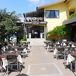 Camping Bella Italia in Peschiera del Garda - Gardasee