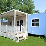 Camping Bella Italia in Peschiera del Garda - Gardasee