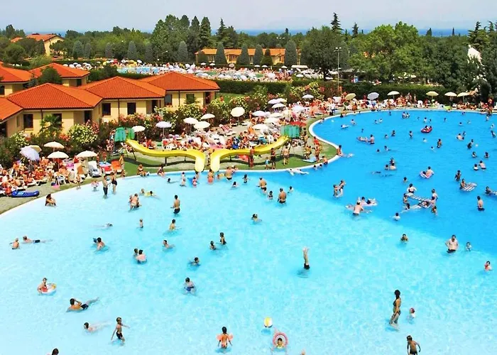 Camping Bella Italia in Peschiera del Garda - Gardasee